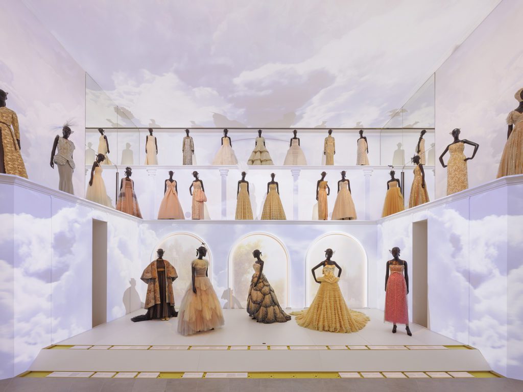 Fabulous Fashion: From Dior's New Look To NowAntiques And The Arts Weekly